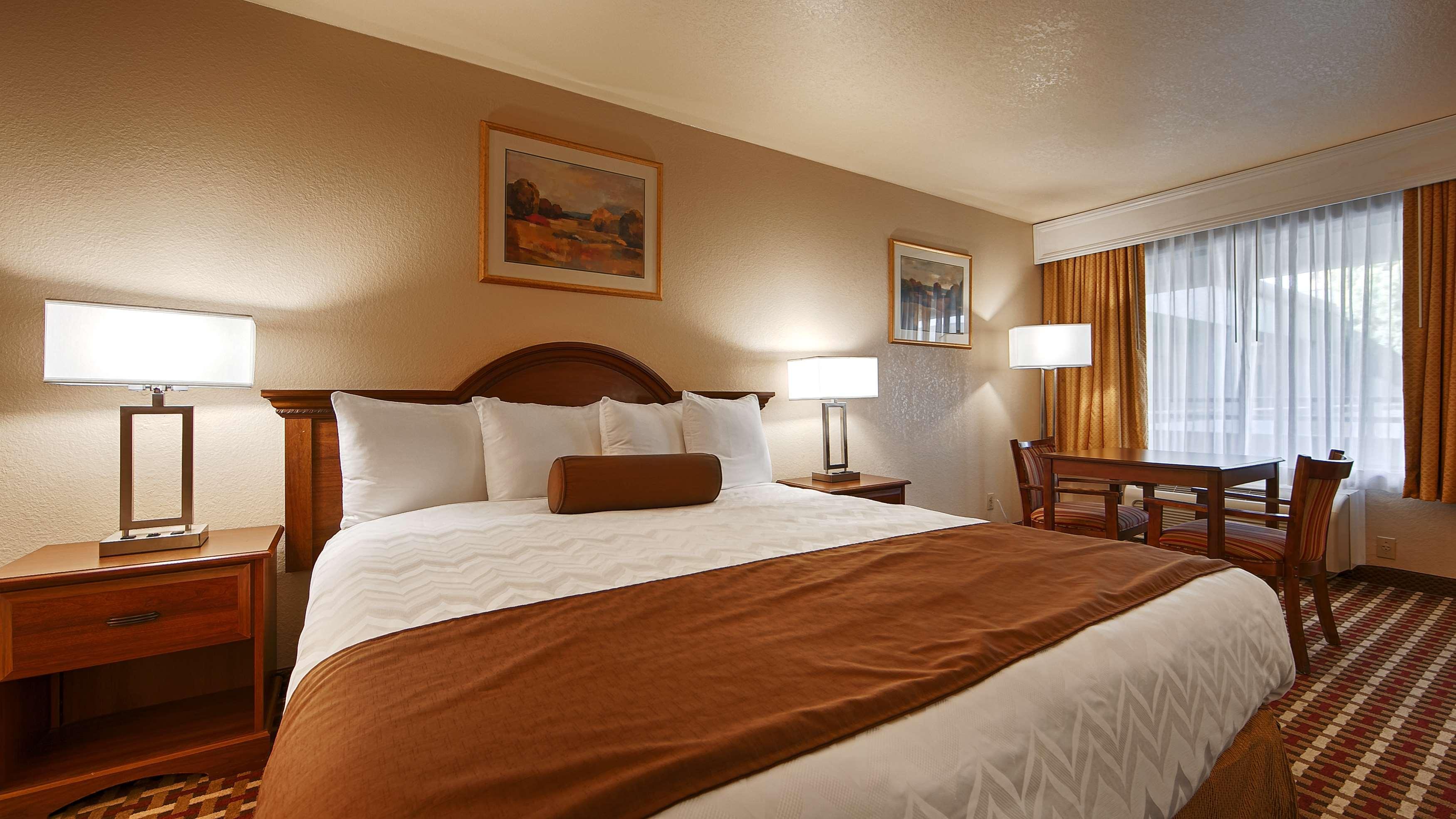 Best Western Heritage Inn Конкорд Екстериор снимка