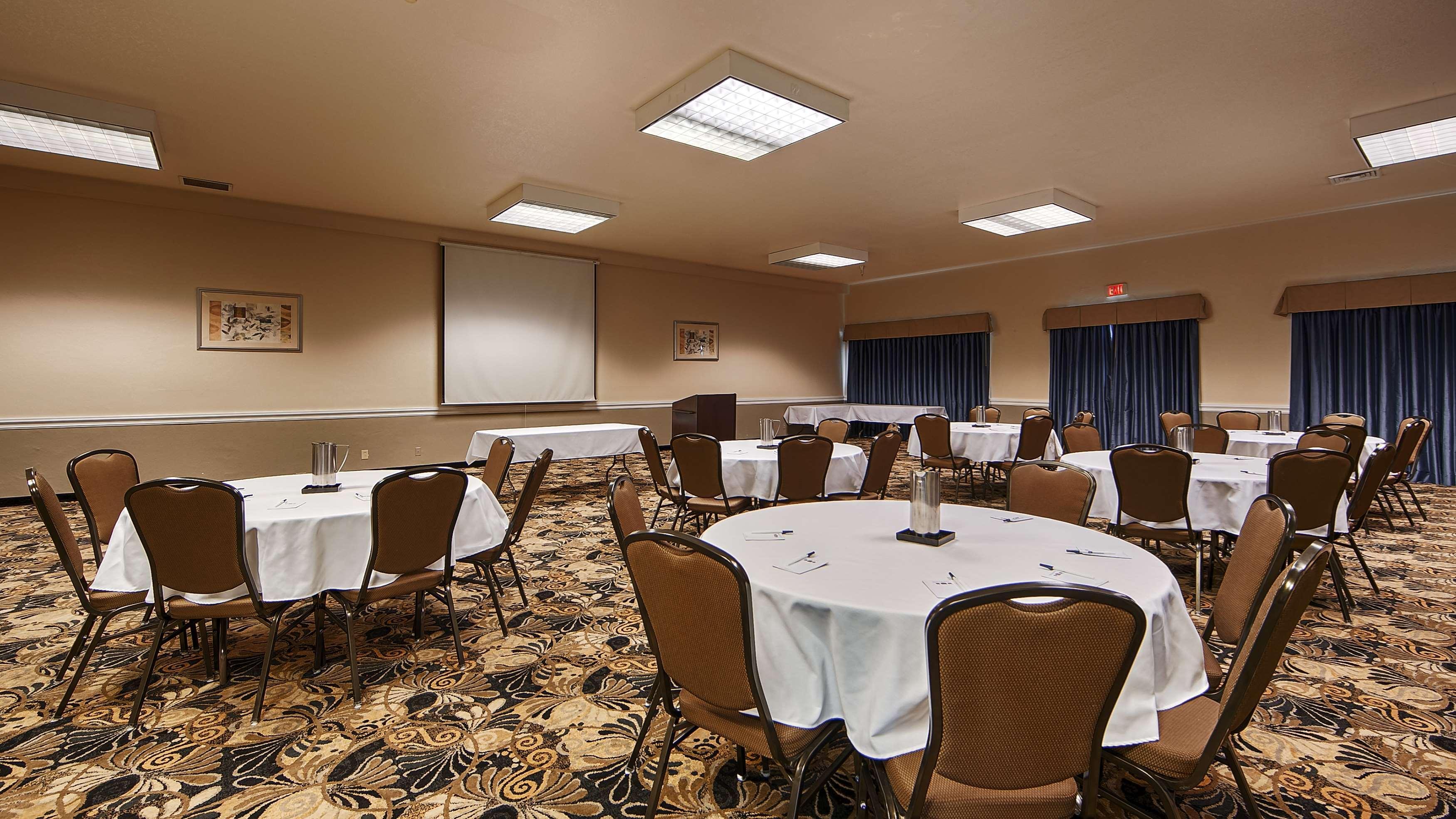 Best Western Heritage Inn Конкорд Екстериор снимка