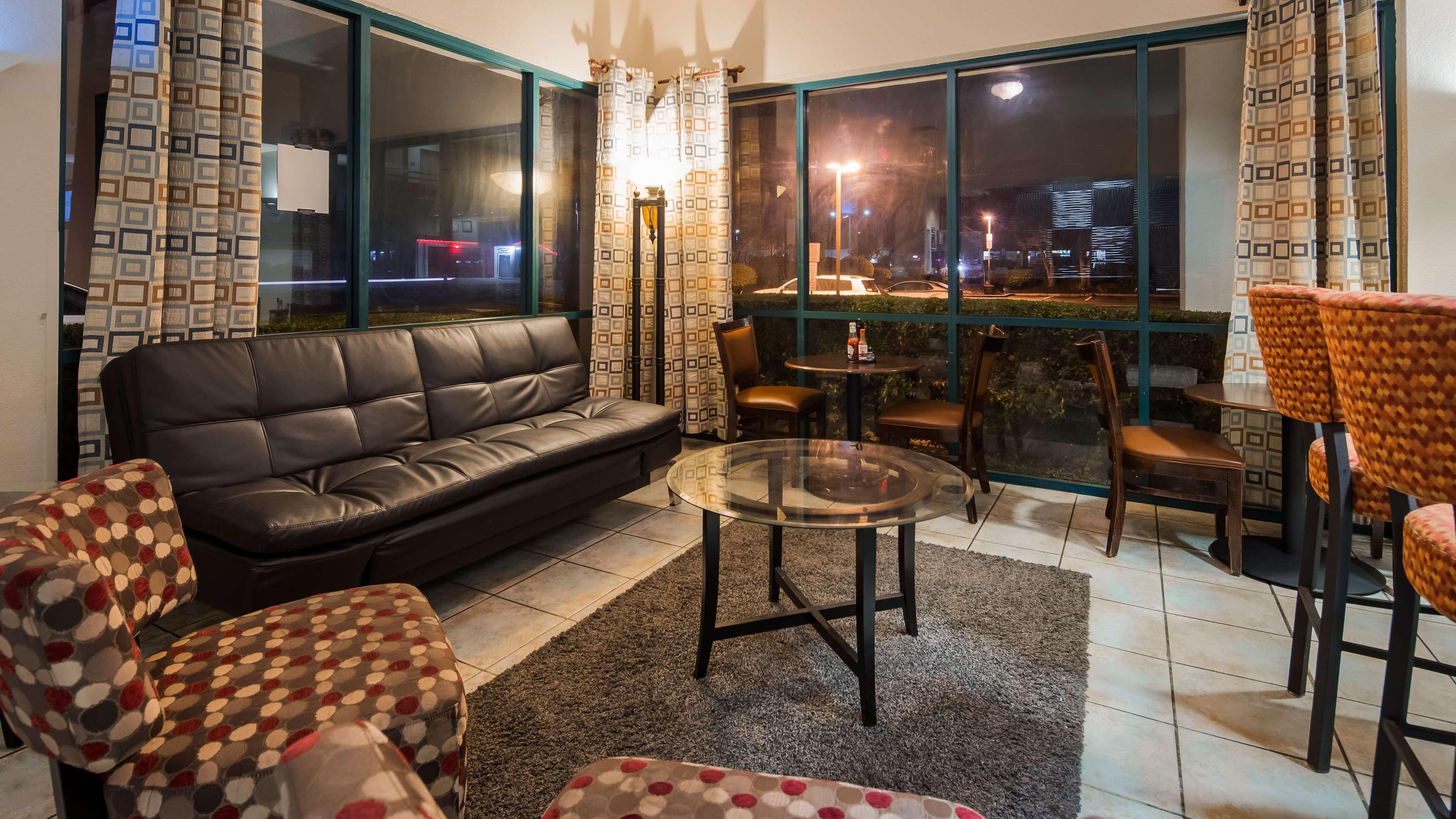 Best Western Heritage Inn Конкорд Екстериор снимка