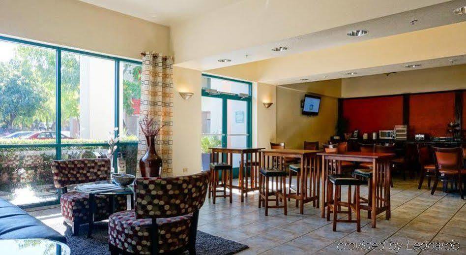 Best Western Heritage Inn Конкорд Екстериор снимка