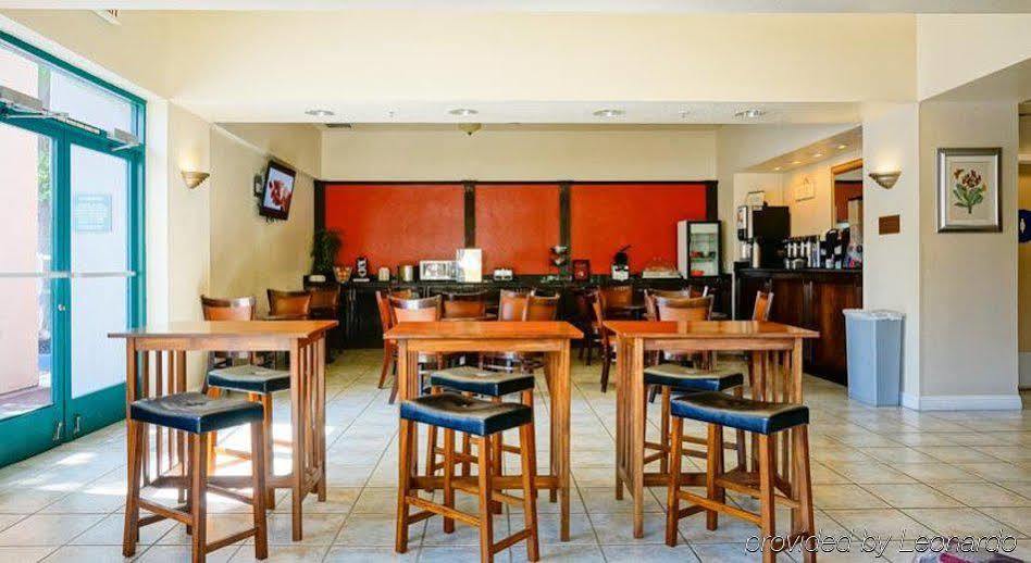 Best Western Heritage Inn Конкорд Екстериор снимка