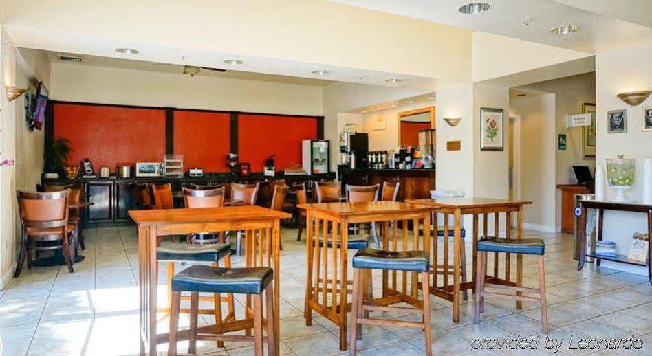 Best Western Heritage Inn Конкорд Екстериор снимка